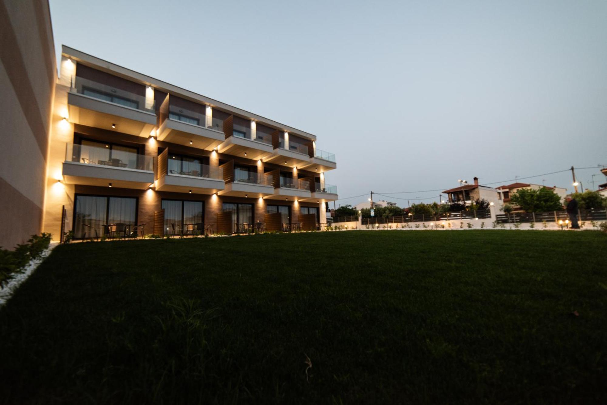 Sithonian Sunset Luxury - Nikiti Cozy Getaways Aparthotel Exterior photo